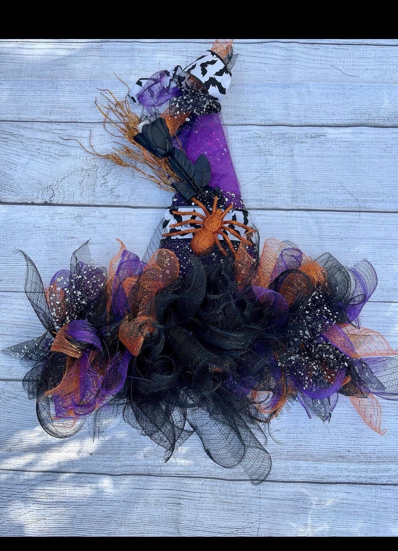 Witch hat wreath